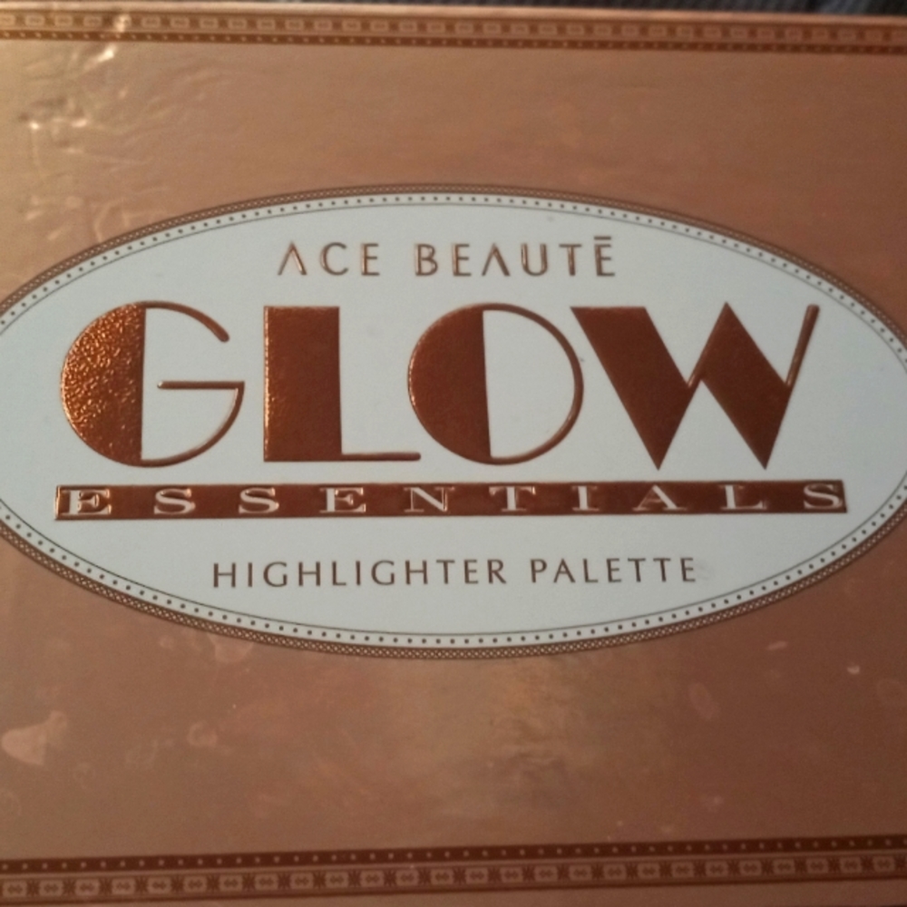 Ace Beauté highlight pallet